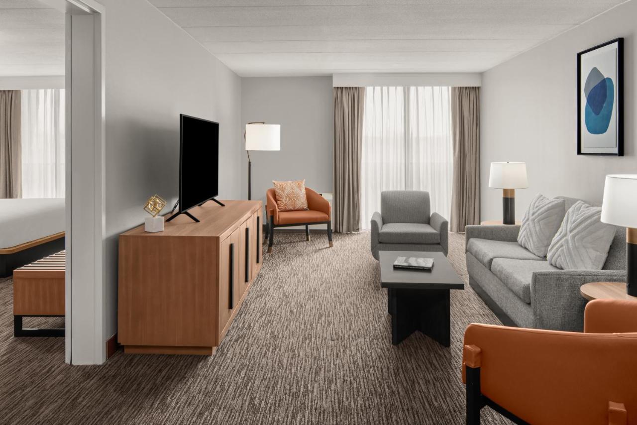 Sheraton Milwaukee Brookfield Exteriér fotografie