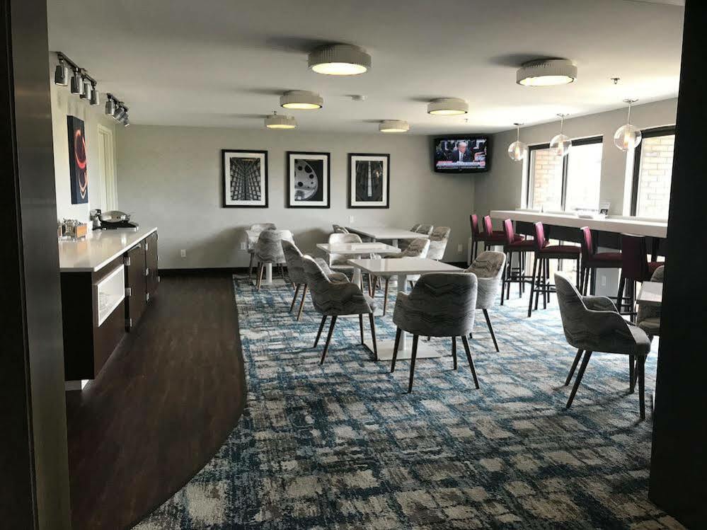 Sheraton Milwaukee Brookfield Exteriér fotografie